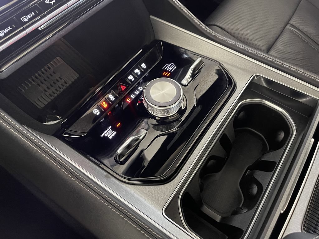 New 2026 Jeep Grand Wagoneer Limited AWD/4WD image 26