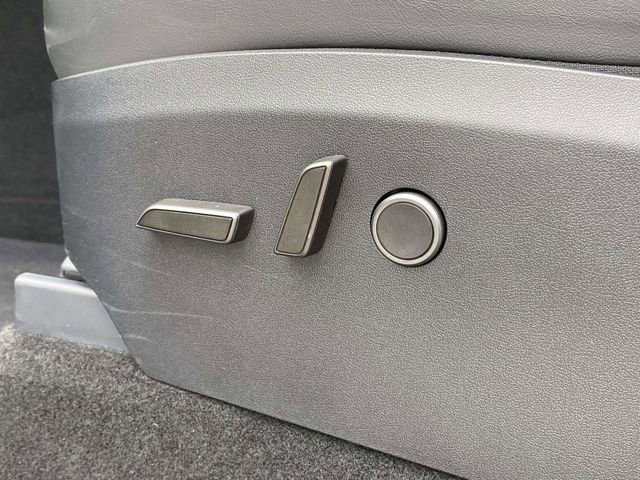 Used 2024 Tesla Model Y Long Range image 22