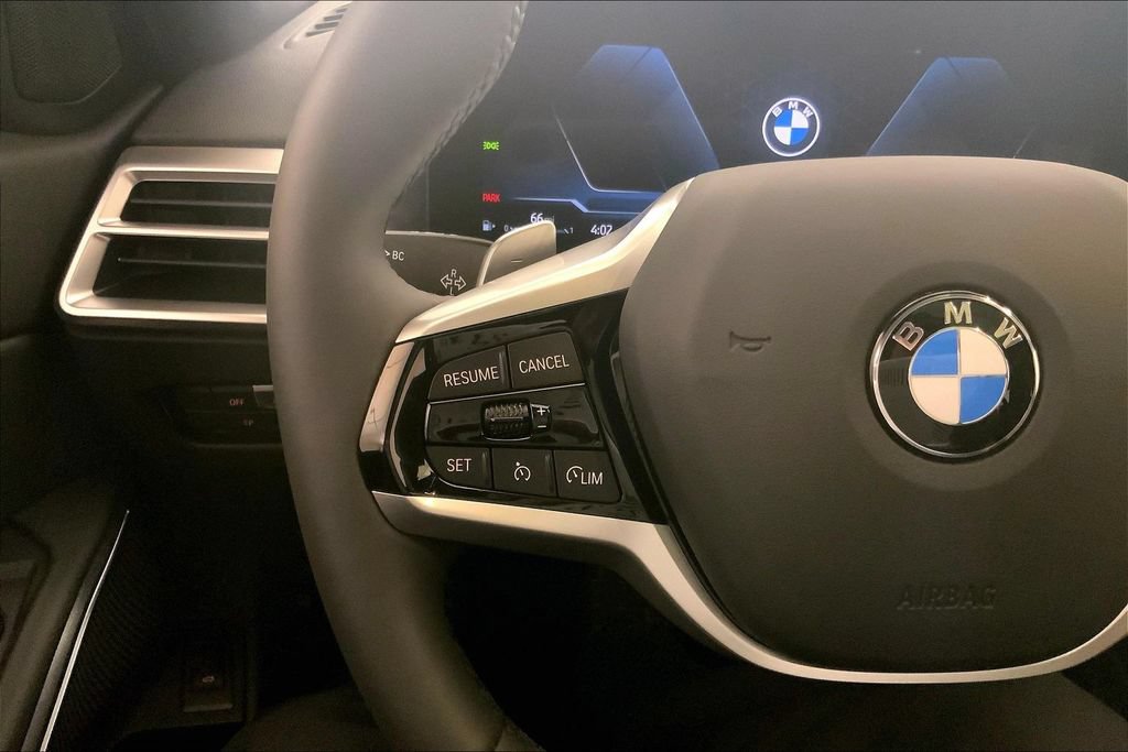 Used 2025 BMW 330i xDrive Sedan w/ Premium Package AWD/4WD image 18