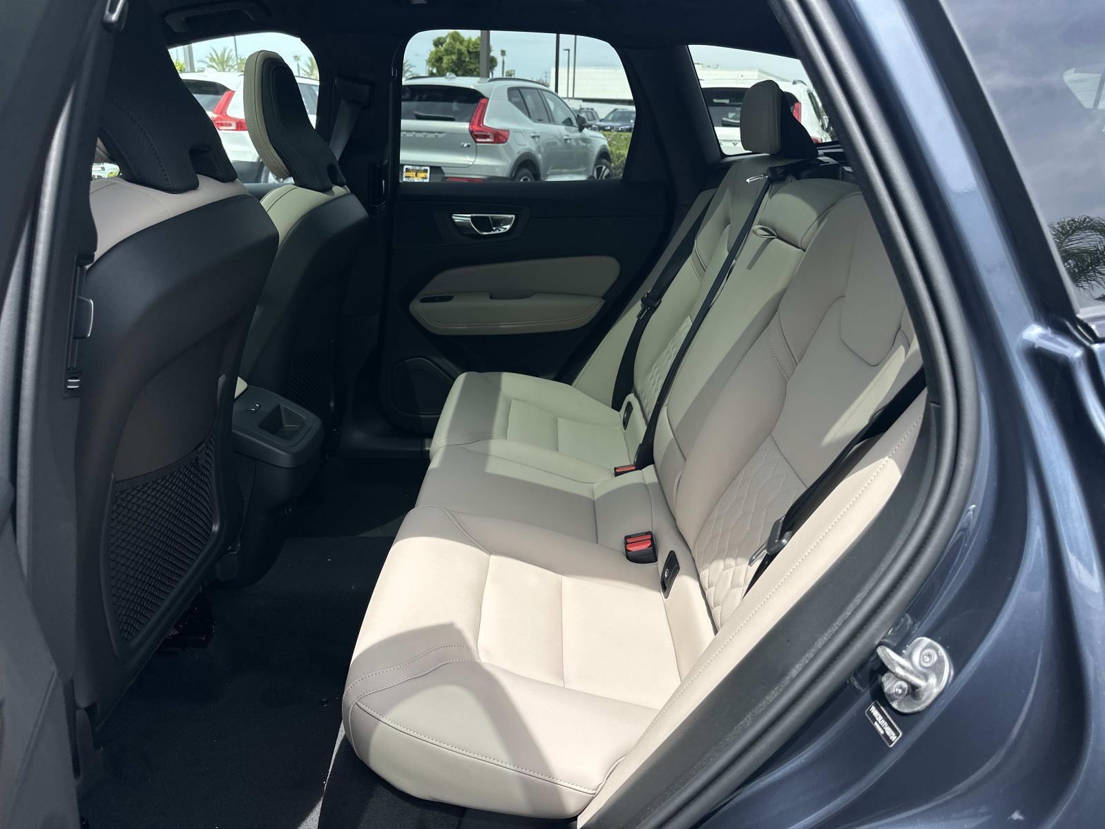 New 2026 Volvo XC60 B5 Core w/ Climate Package AWD/4WD image 17