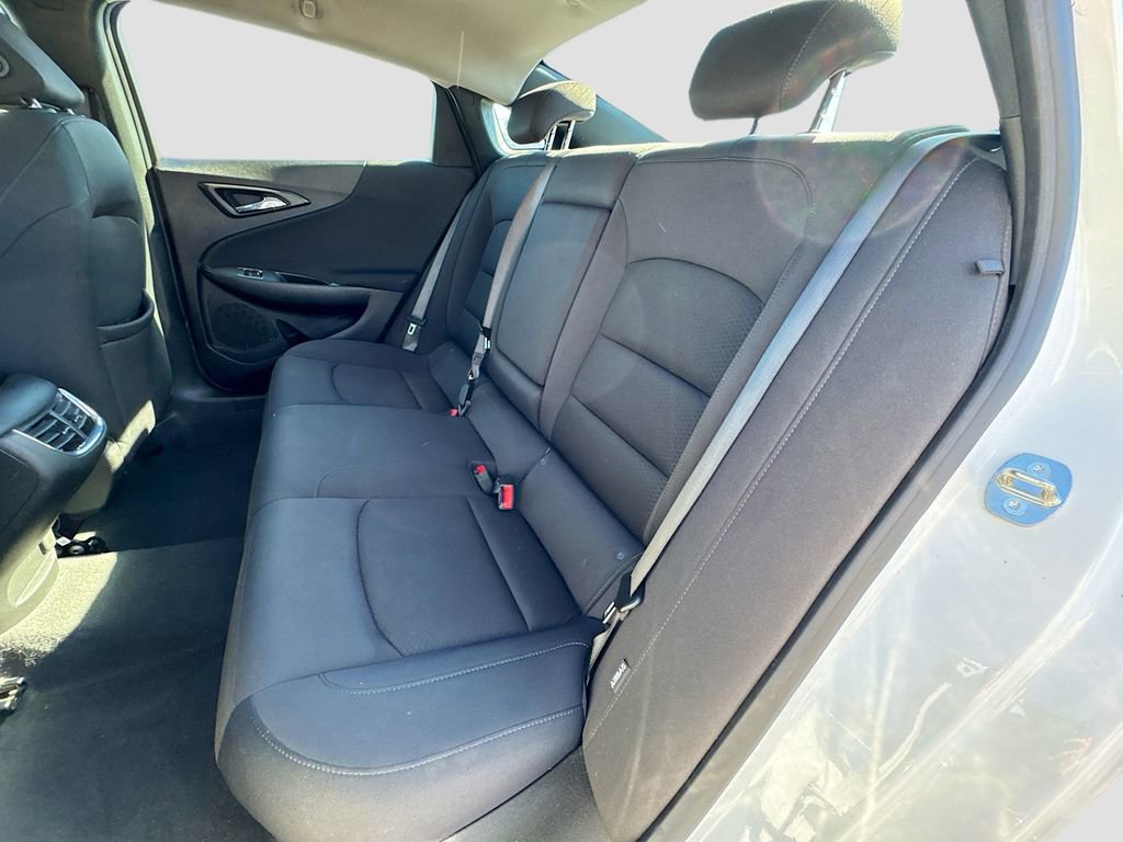 Used 2024 Chevrolet Malibu LT image 23