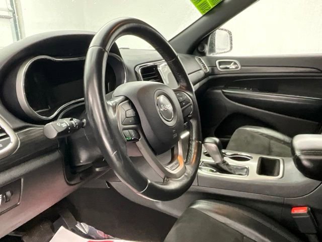 Used 2019 Jeep Grand Cherokee Altitude image 17