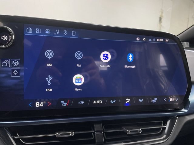 New 2026 Chevrolet Equinox EV LT AWD/4WD image 16