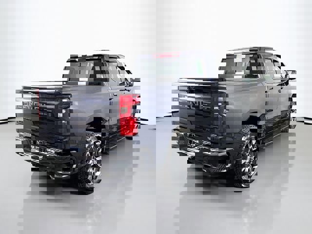 Used 2022 Chevrolet Silverado 1500 RST image 7