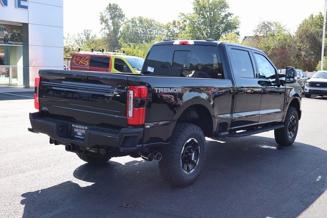 New 2026 Ford F250 Platinum w/ Tremor Off-Road Package image 3