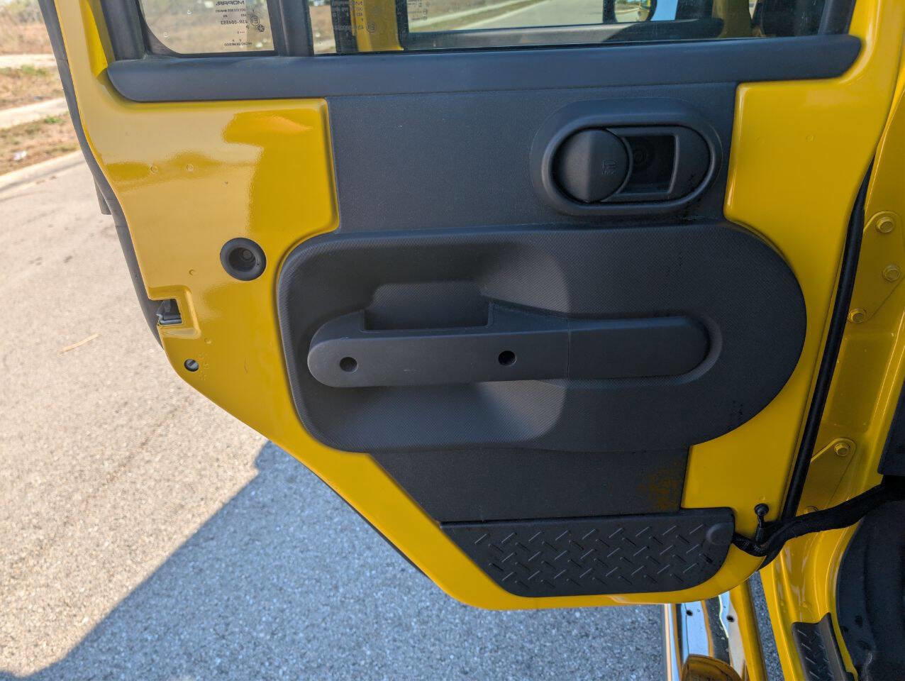 Used 2009 Jeep Wrangler Unlimited X image 12