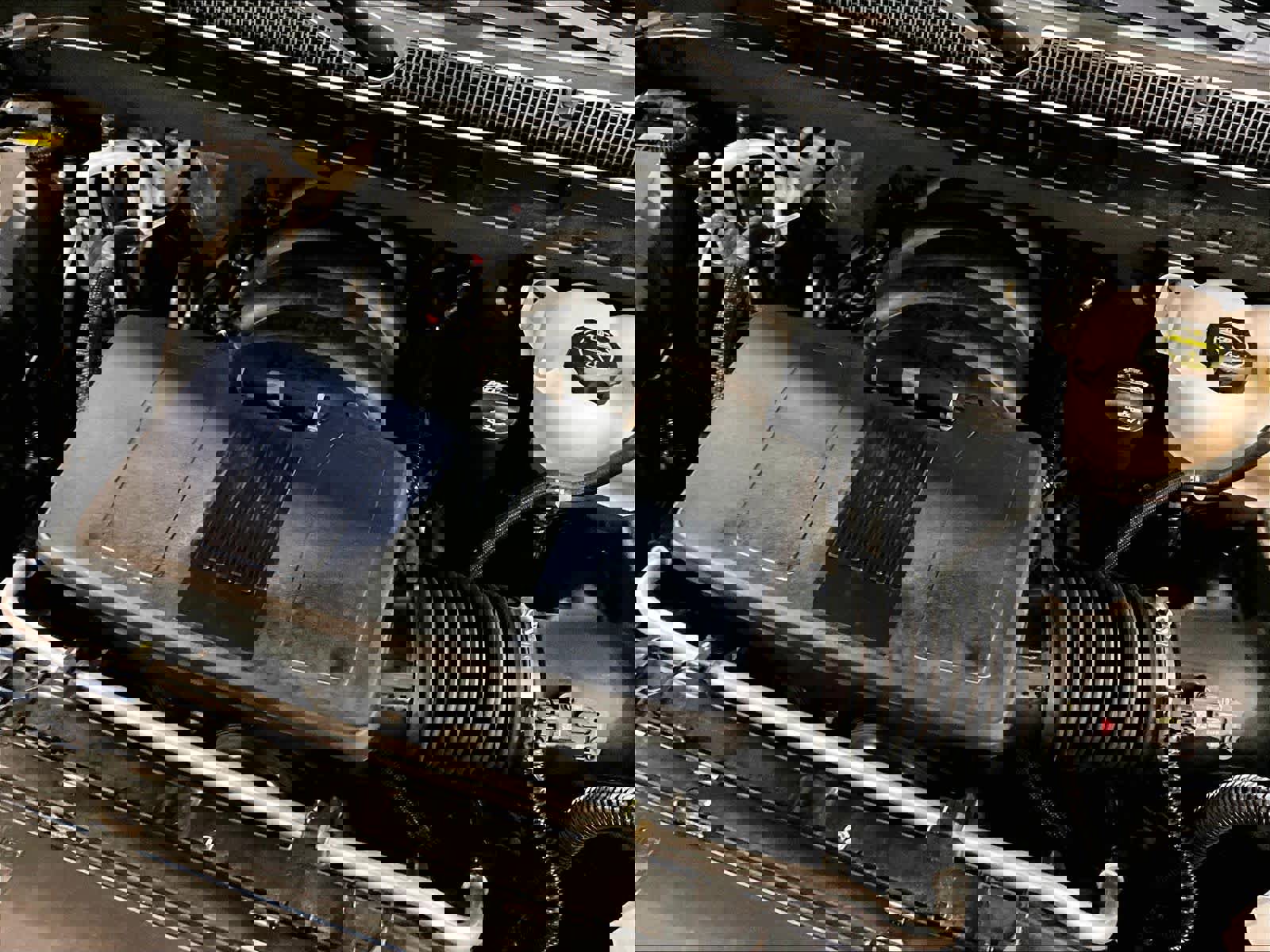 Used 2024 Chevrolet Suburban RST w/ Luxury Package image 36