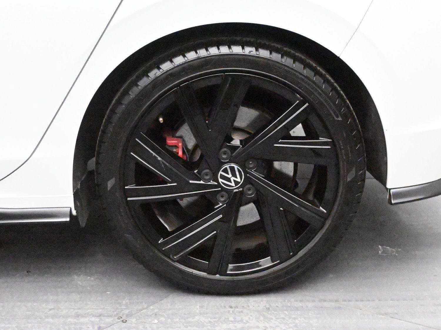 Used 2023 Volkswagen GTI SE image 13