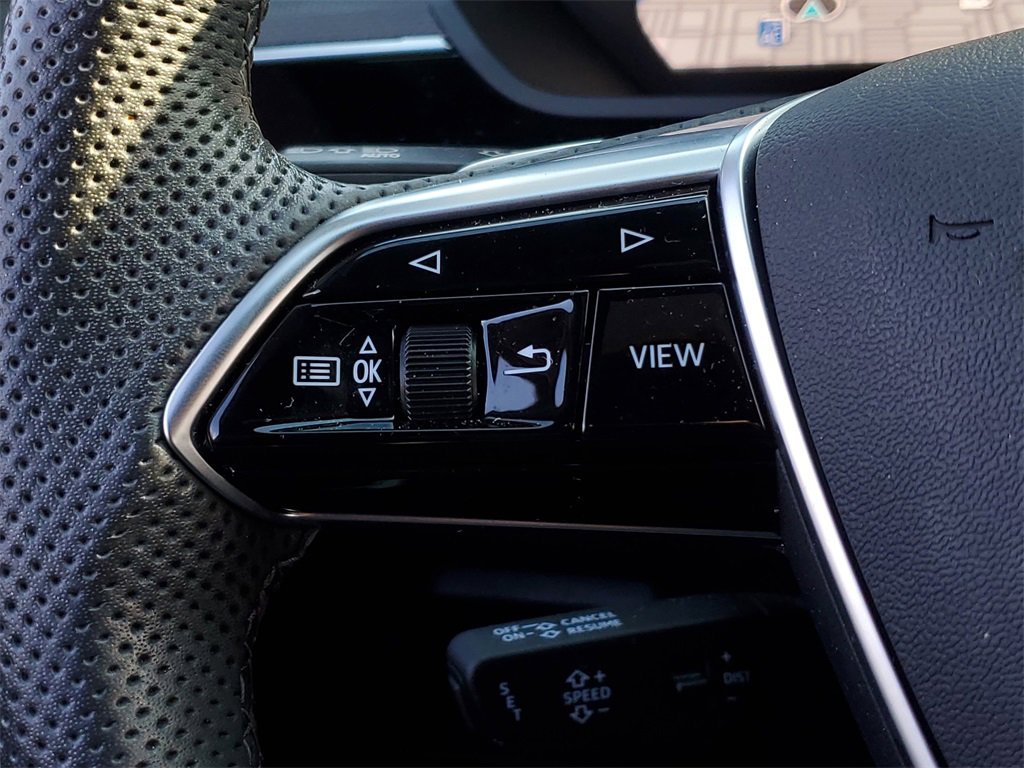 Used 2023 Audi e-tron S Prestige w/ Prestige Package image 8