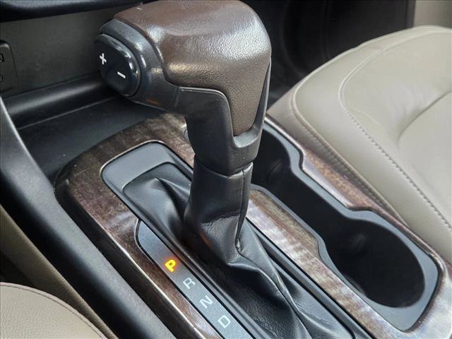 Used 2017 GMC Canyon SLT w/ Driver Alert Package image 15