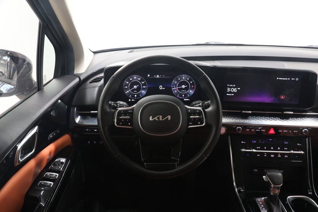 Used 2023 Kia Carnival SX Prestige FWD image 13