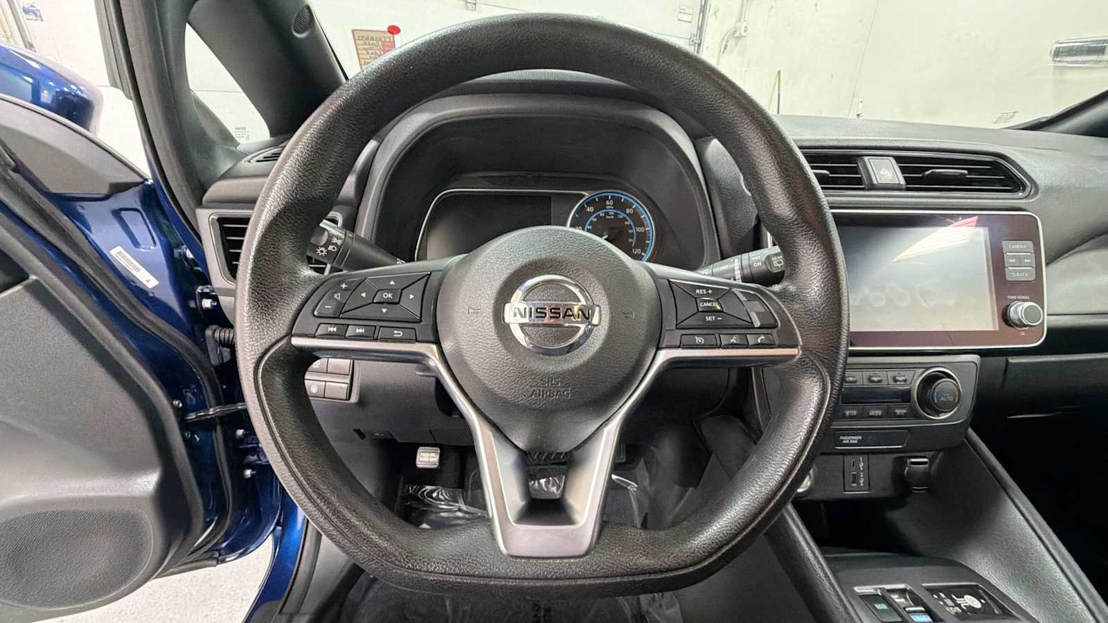 Used 2022 Nissan Leaf S FWD image 16