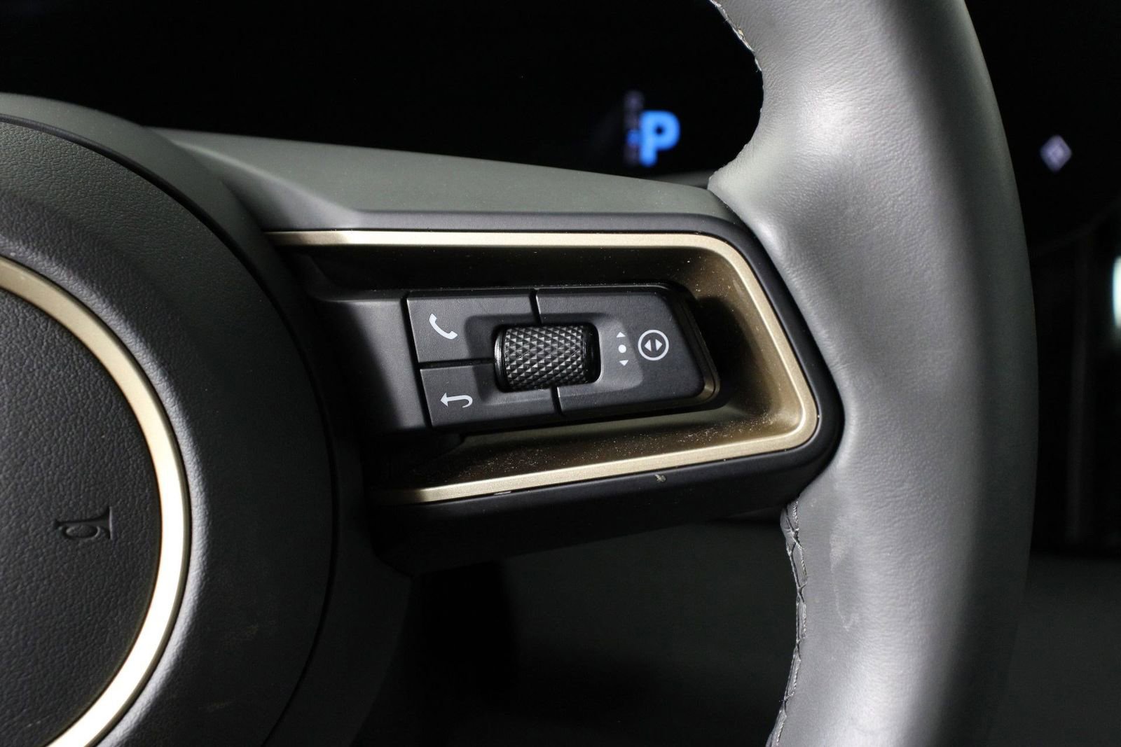 Certified 2023 Porsche Taycan image 15