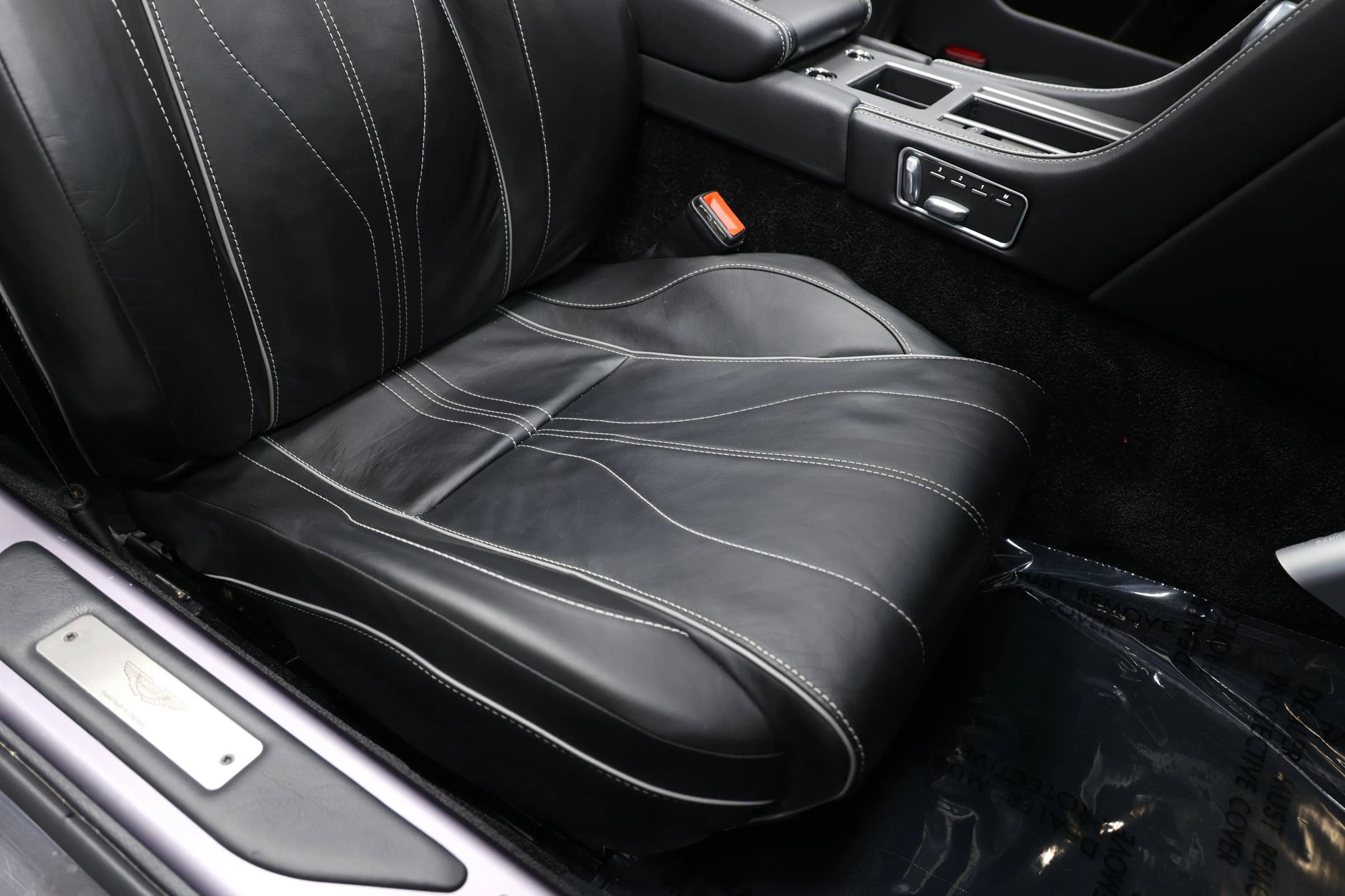 Used 2012 Aston Martin Virage Volante image 71