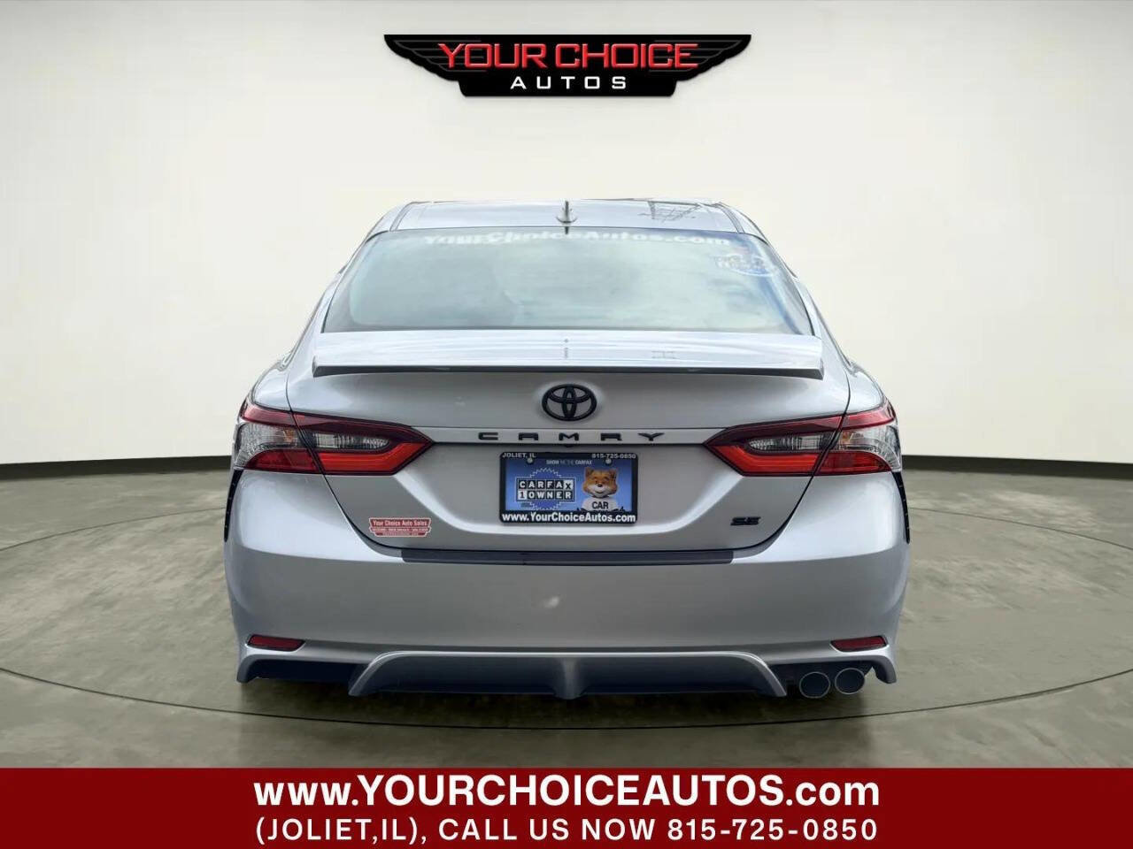Used 2022 Toyota Camry SE w/ Cold Weather Package FWD image 4