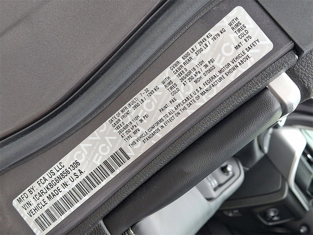 Used 2022 Jeep Grand Cherokee L Limited w/ Luxury Tech Group II image 28