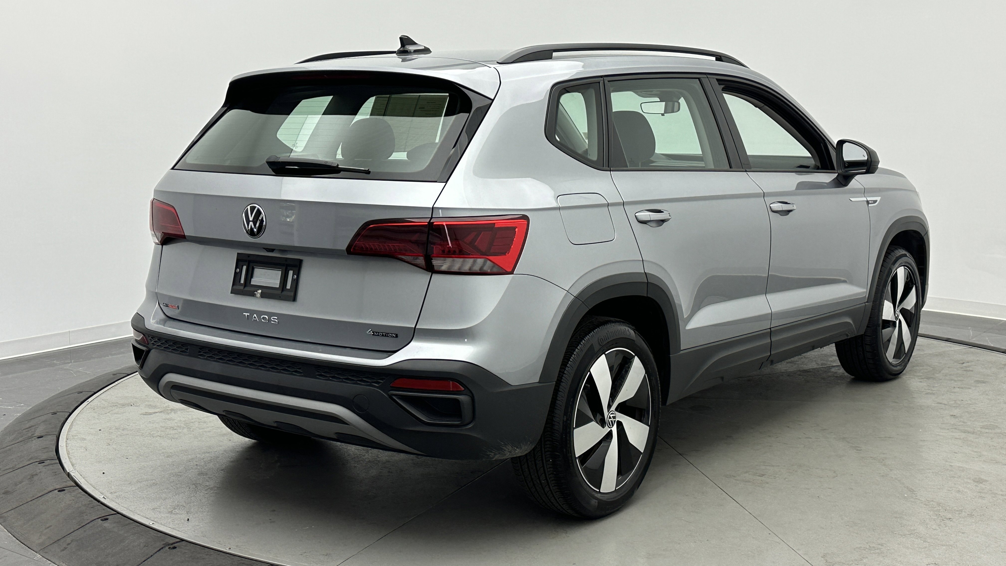 Used 2024 Volkswagen Taos S image 7