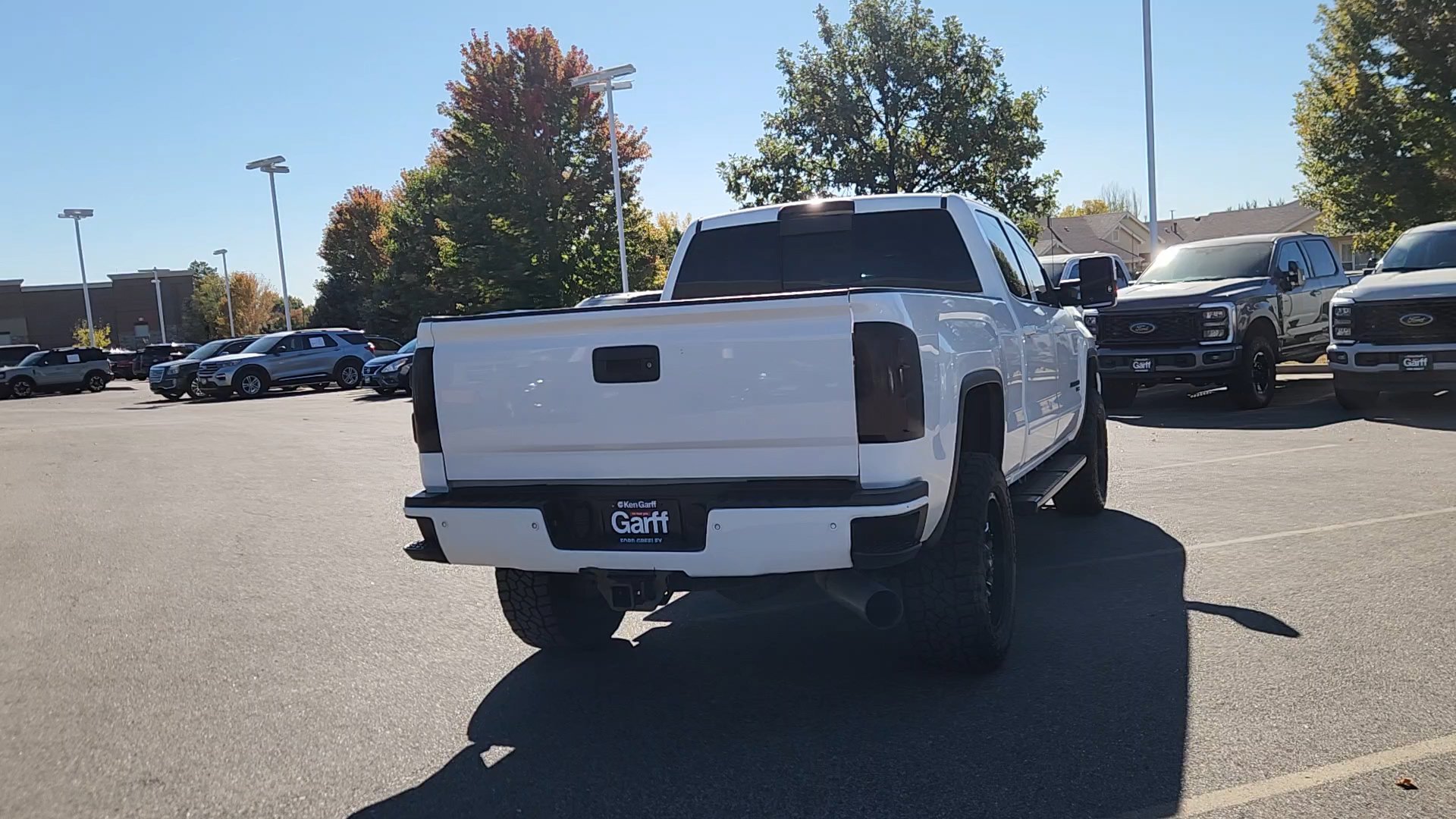 Used 2015 GMC Sierra 2500 Denali w/ Duramax Plus Package AWD/4WD image 15