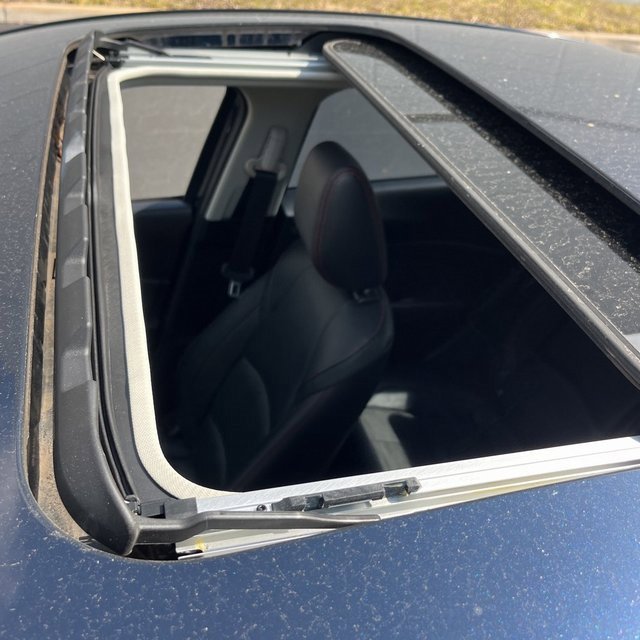 Used 2015 MAZDA MAZDA3 i Grand Touring image 11