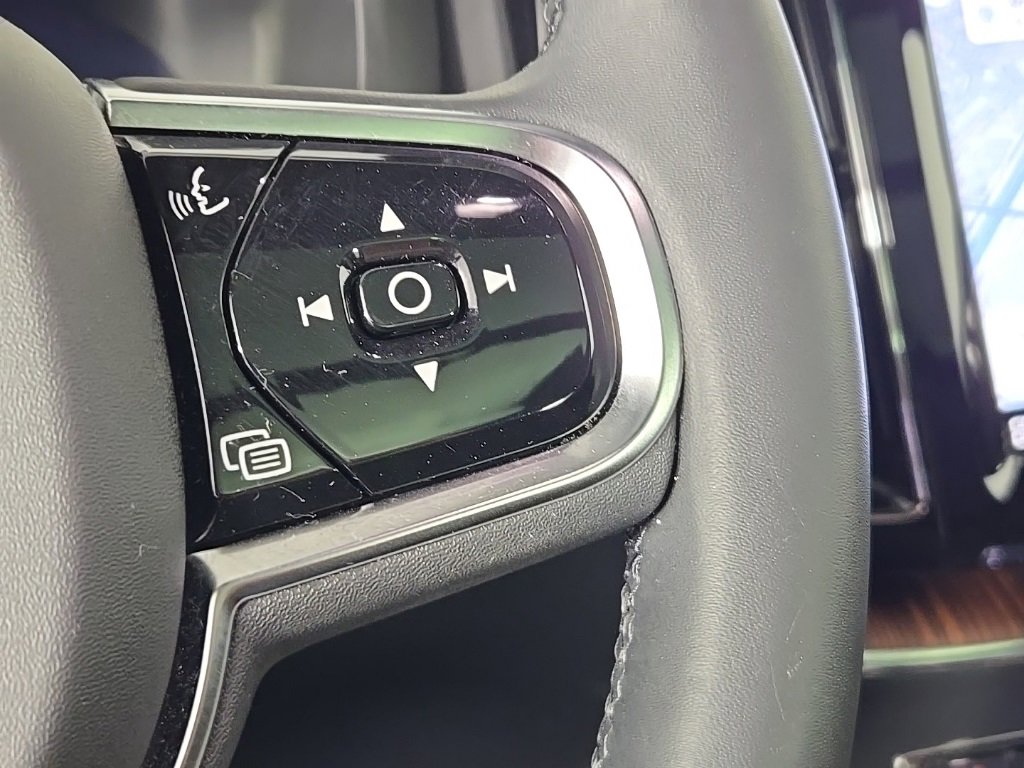 Certified 2024 Volvo XC60 T8 Ultimate image 25