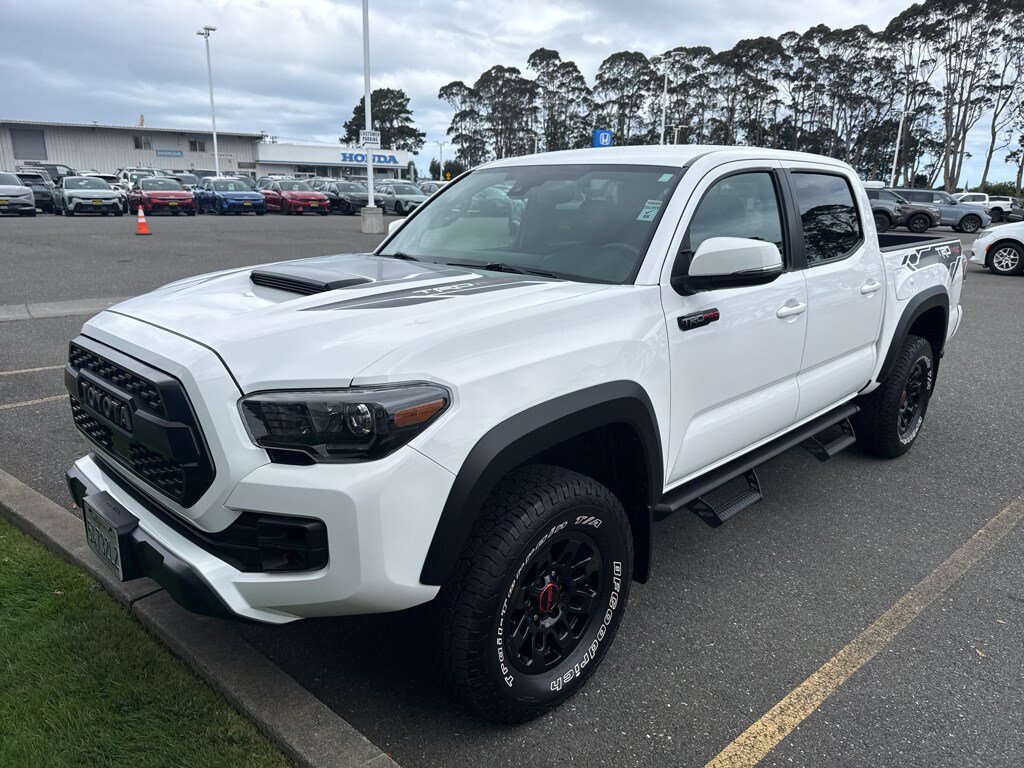 Used 2018 Toyota Tacoma TRD Pro AWD/4WD image 21