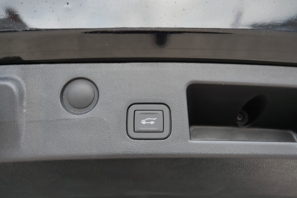 New 2026 Chevrolet Equinox ACTIV w/ Convenience Package III image 29