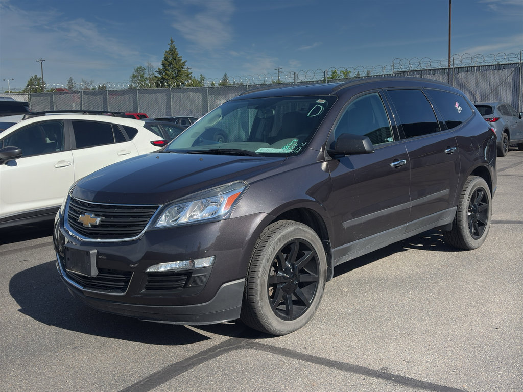 Used 2017 Chevrolet Traverse LS AWD/4WD image 3