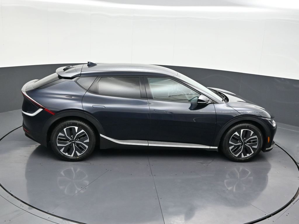 Used 2022 Kia EV6 Light image 22