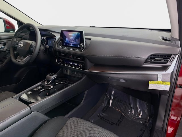 Certified 2026 Nissan Rogue SV FWD image 26