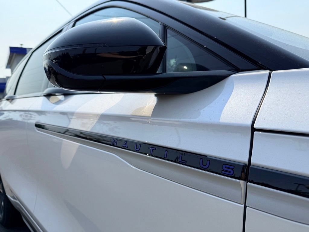 New 2026 Lincoln Nautilus Reserve AWD/4WD image 35