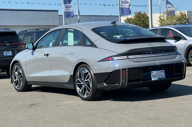 Used 2023 Hyundai Ioniq 6 SEL RWD image 6