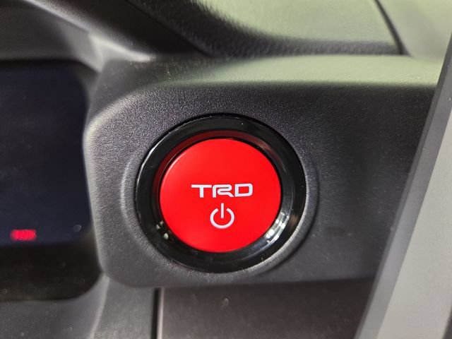 Used 2025 Toyota 4Runner TRD Off-Road AWD/4WD image 25