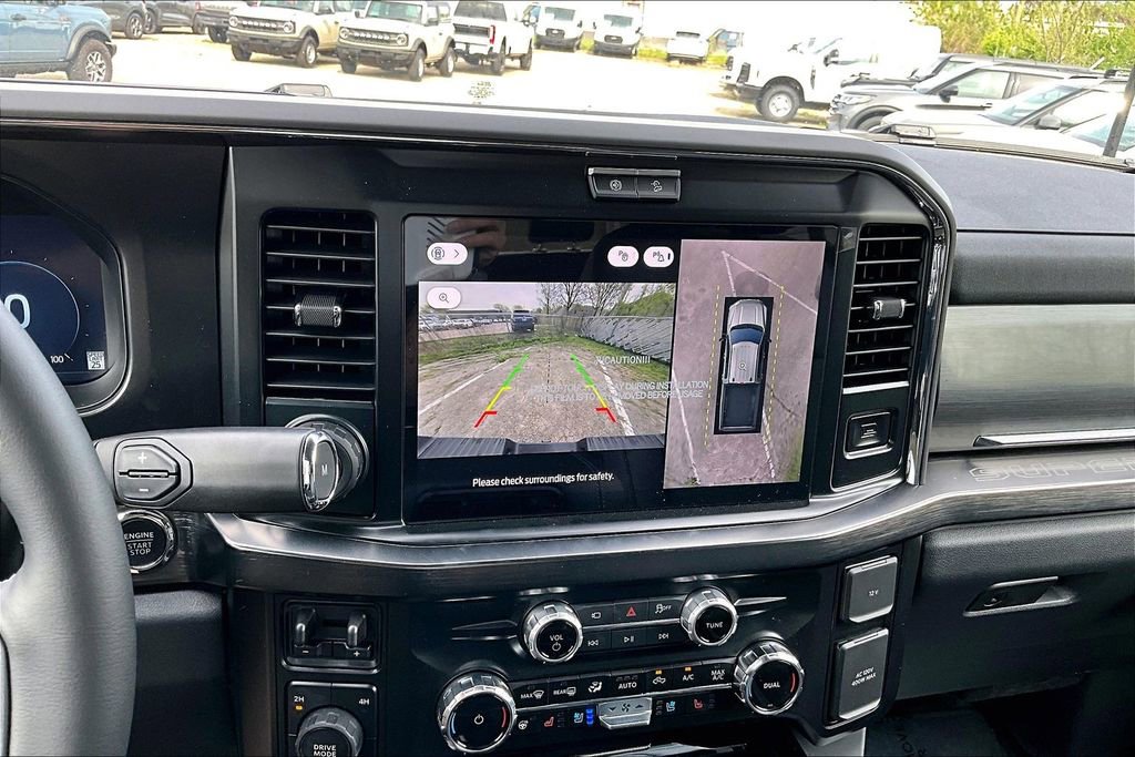 New 2026 Ford F250 Lariat w/ Black Appearance Package image 22