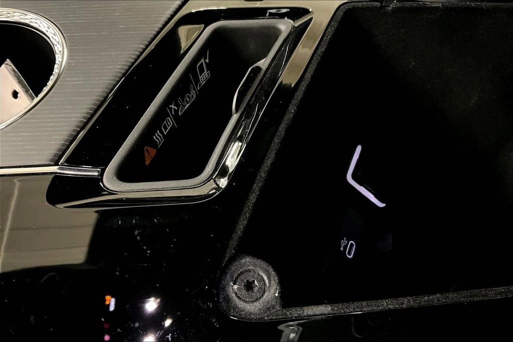 Certified 2024 Cadillac Lyriq Sport AWD/4WD image 16