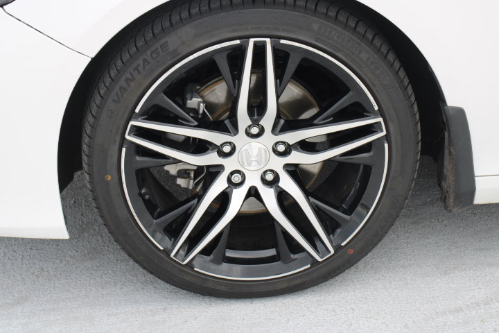 Used 2022 Honda Accord Touring image 9