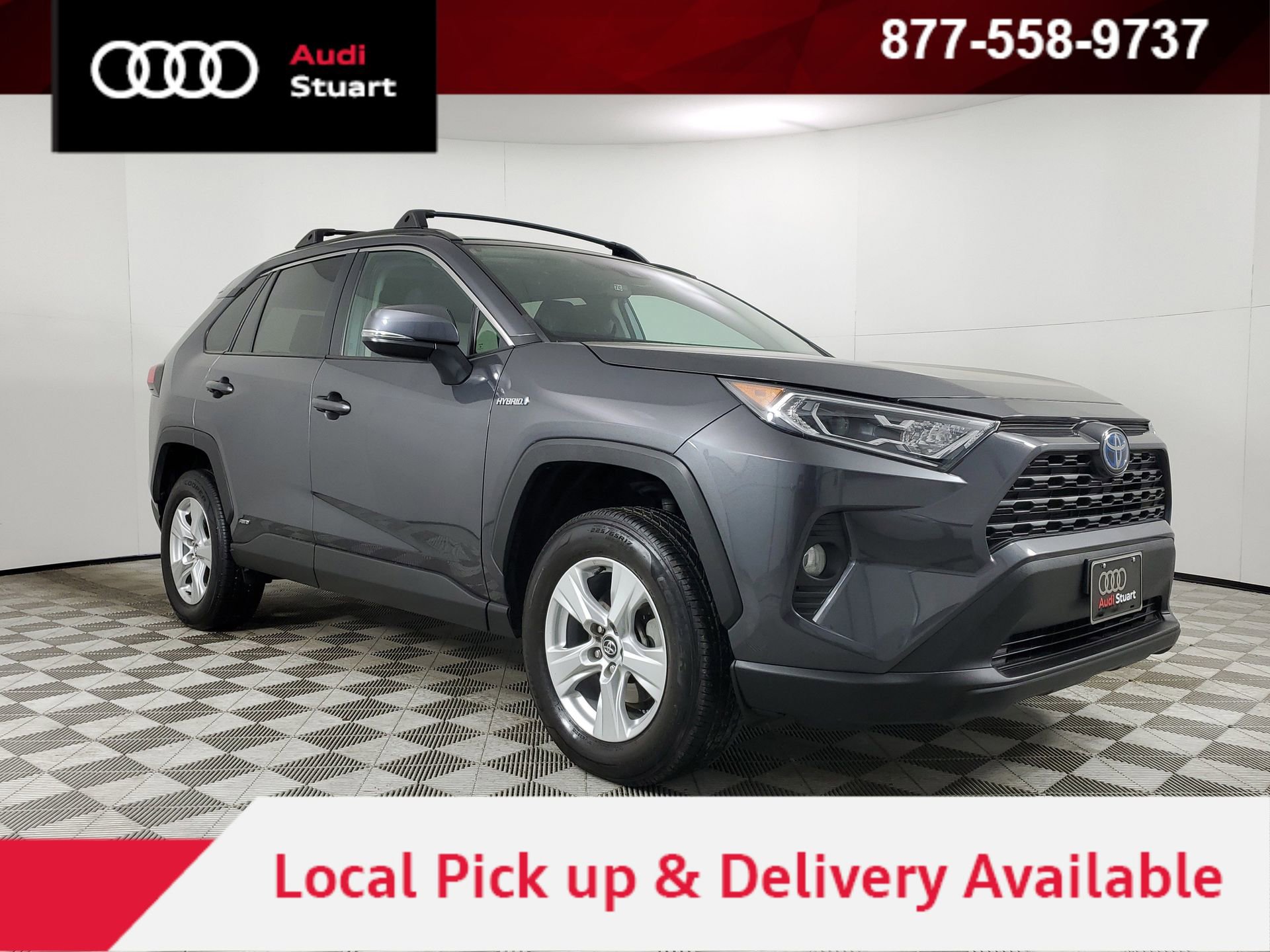 Used 2021 Toyota RAV4 XLE w/ Convenience Package image 1