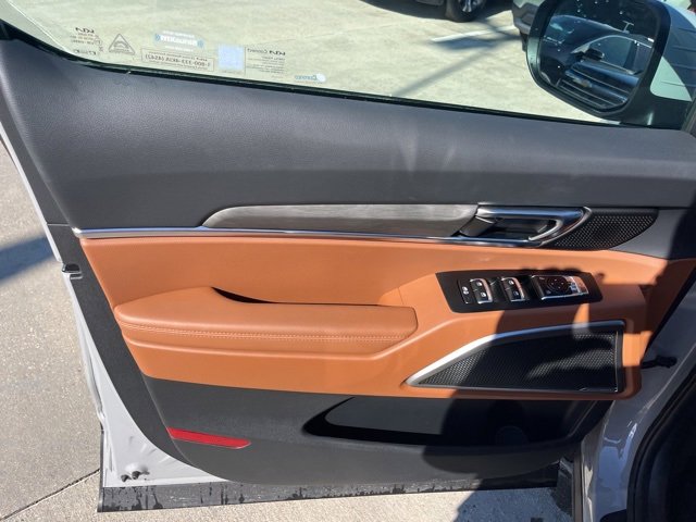 Used 2025 Kia Telluride AWD image 14