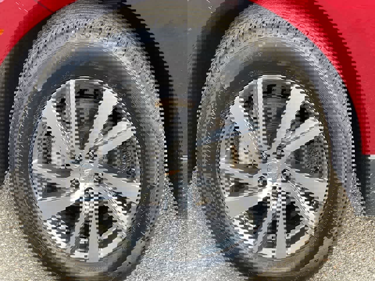 Used 2023 Chevrolet Equinox Premier image 40