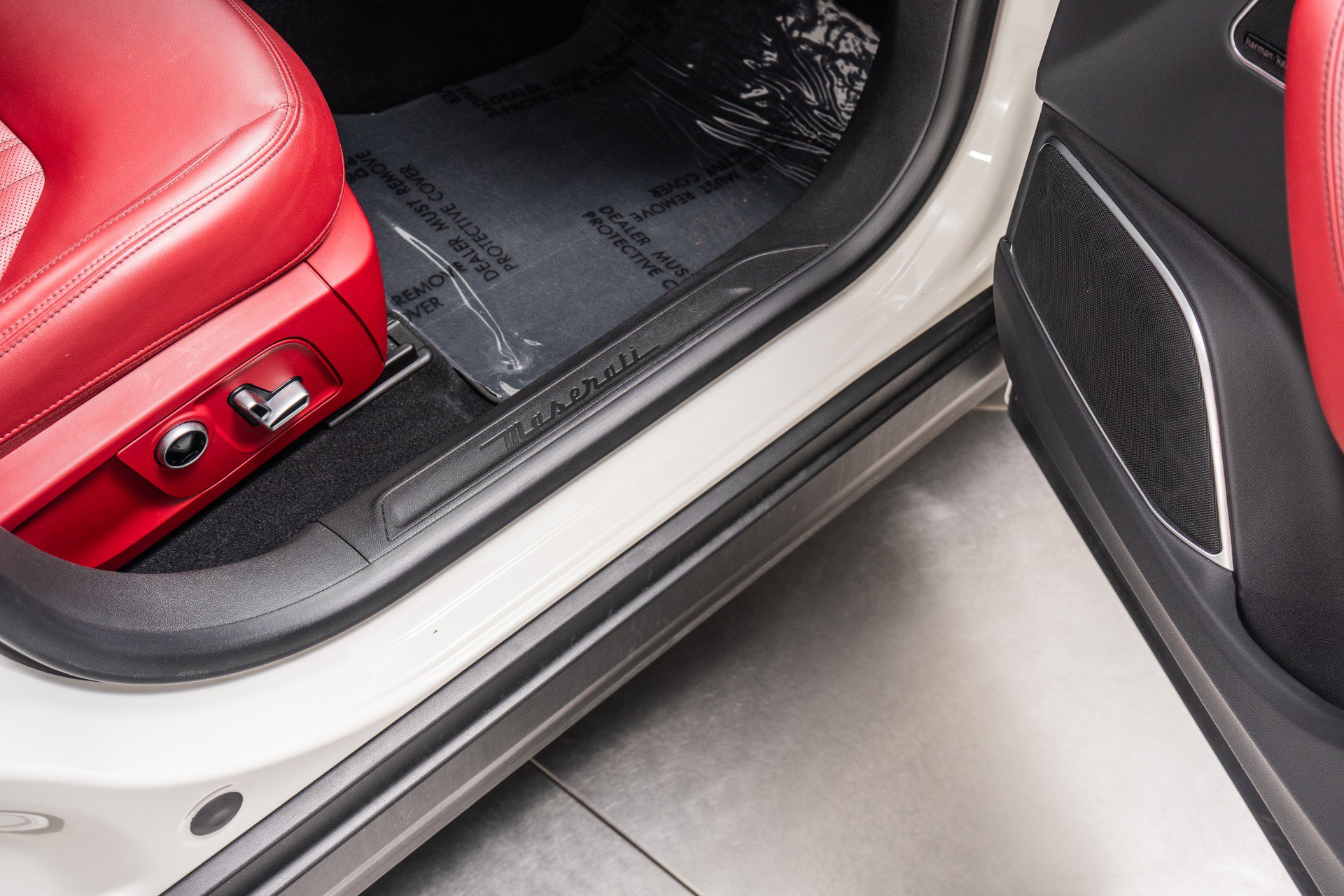 Used 2022 Maserati Levante Modena image 31