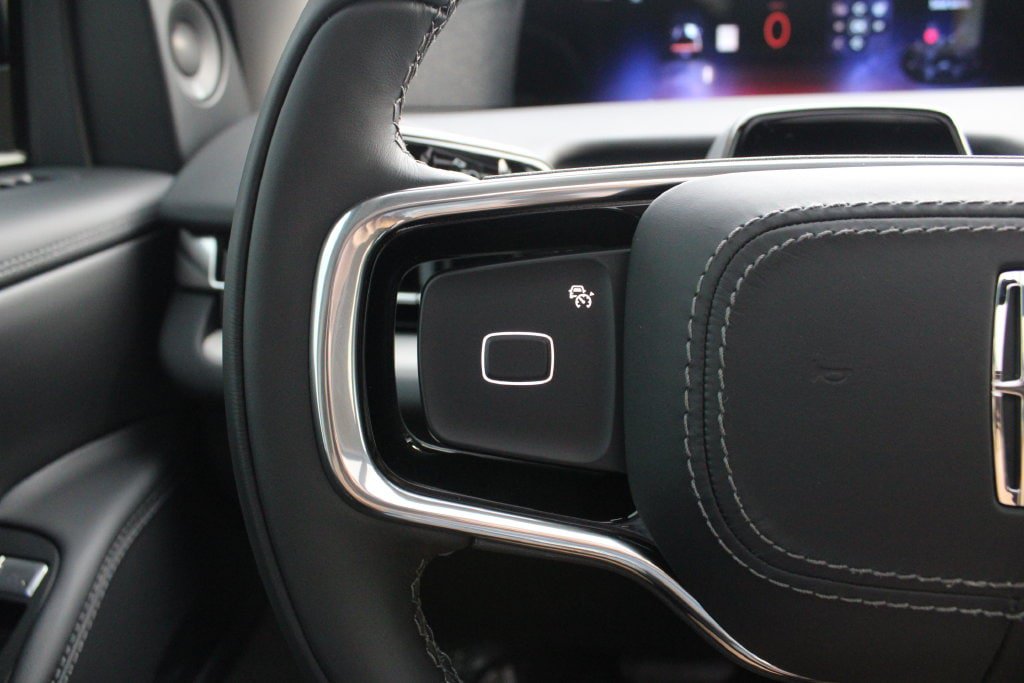 New 2027 Lincoln Navigator Reserve AWD/4WD image 11