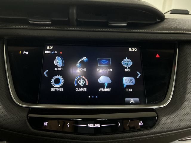 Certified 2018 Cadillac XT5 Luxury w/ Driver Awareness Package AWD/4WD image 13