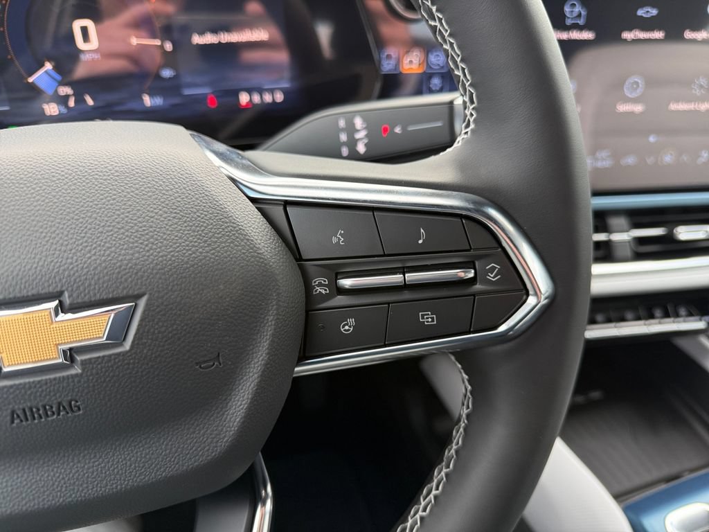 New 2026 Chevrolet Equinox EV LT w/ Convenience Package II AWD/4WD image 18