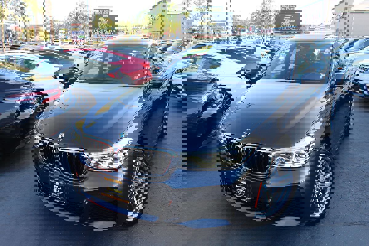 Used 2018 BMW 640i Gran Turismo xDrive image 46