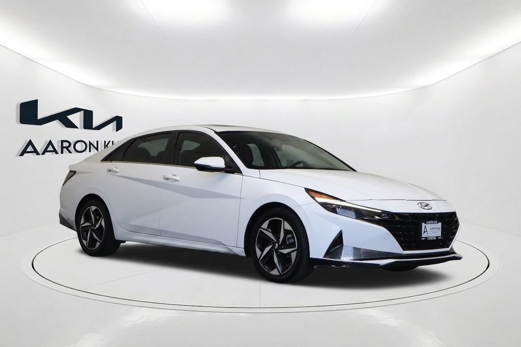 Used 2021 Hyundai Elantra Limited FWD image 3
