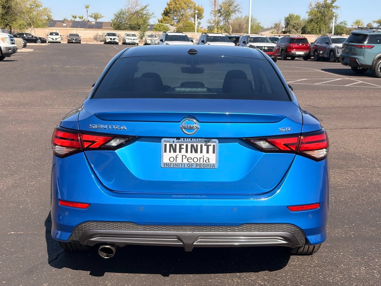 Used 2022 Nissan Sentra SR w/ Electronics Package FWD image 4
