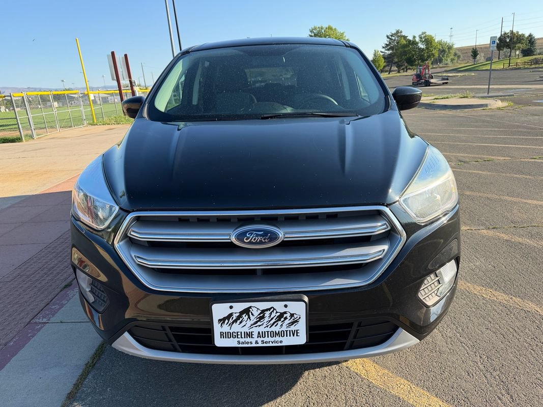 Used 2017 Ford Escape SE AWD/4WD image 2