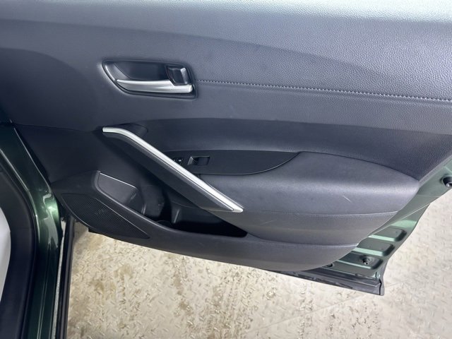 Used 2023 Toyota Corolla Cross XLE image 9