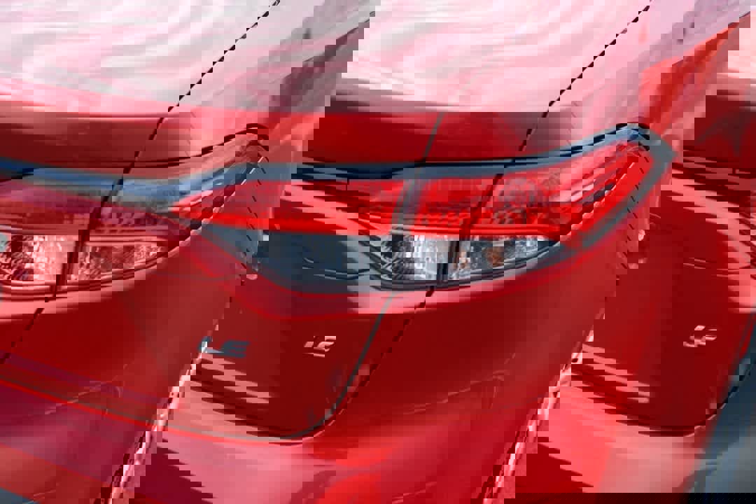 Used 2020 Toyota Corolla LE image 23