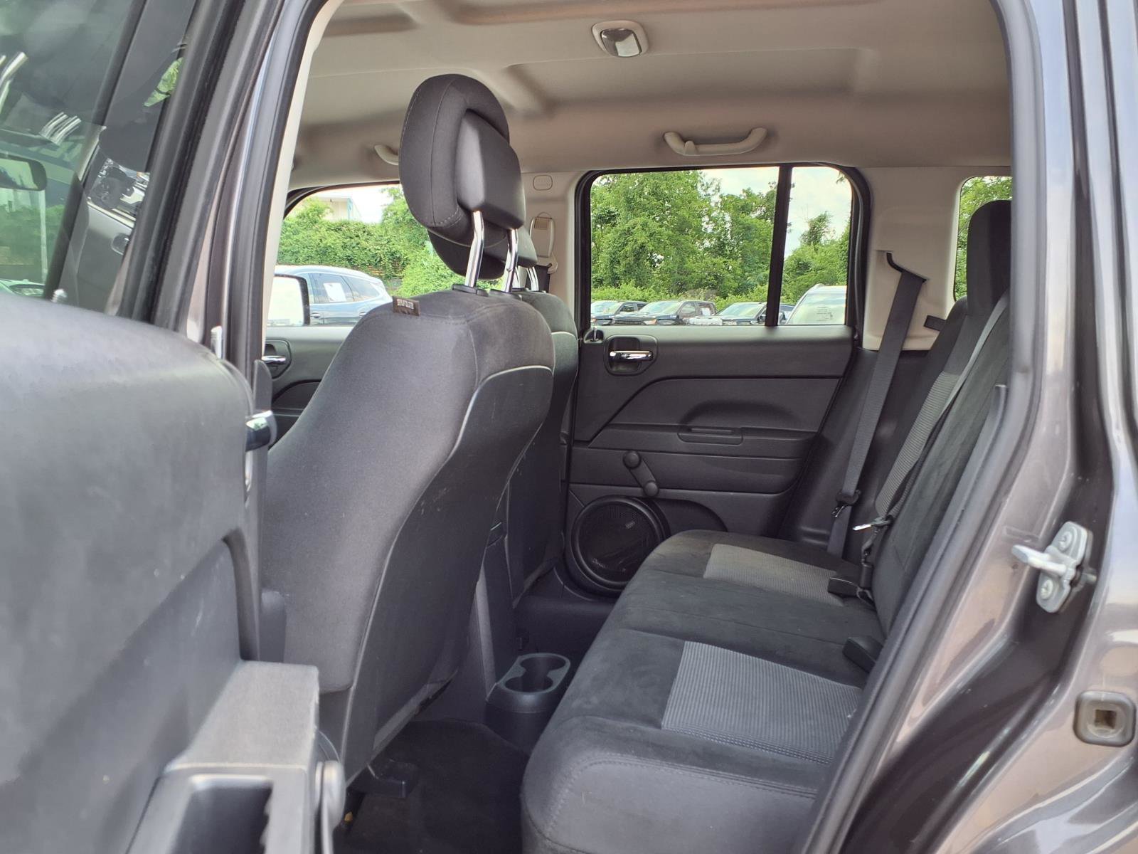 Used 2015 Jeep Patriot Sport FWD image 23