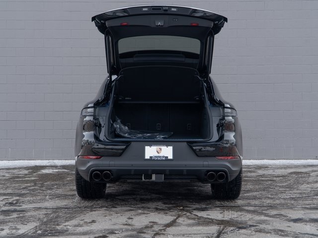 New 2026 Porsche Cayenne Coupe image 14